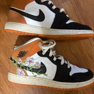 Jordan 1 Mid SE Basketball Blossom (PS) 7 Youth